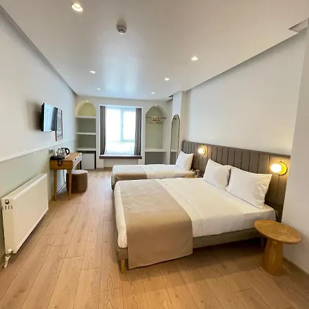 Meshk Airport Arnavutkoy