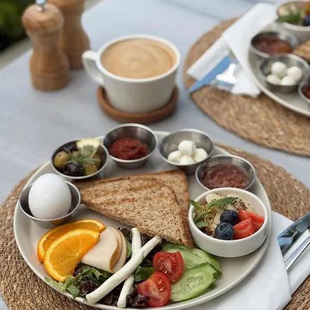 Szálloda Meshk Airport 3*