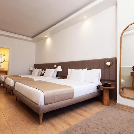 Meshk Airport Hotel 3*