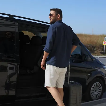 Hotel Meshk Airport 3*