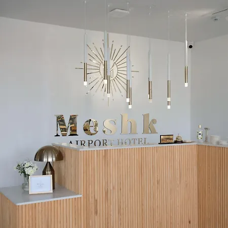 ホテル Meshk Airport